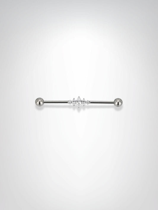 Piercing Industriel | La Flèche d'Argent Argentée